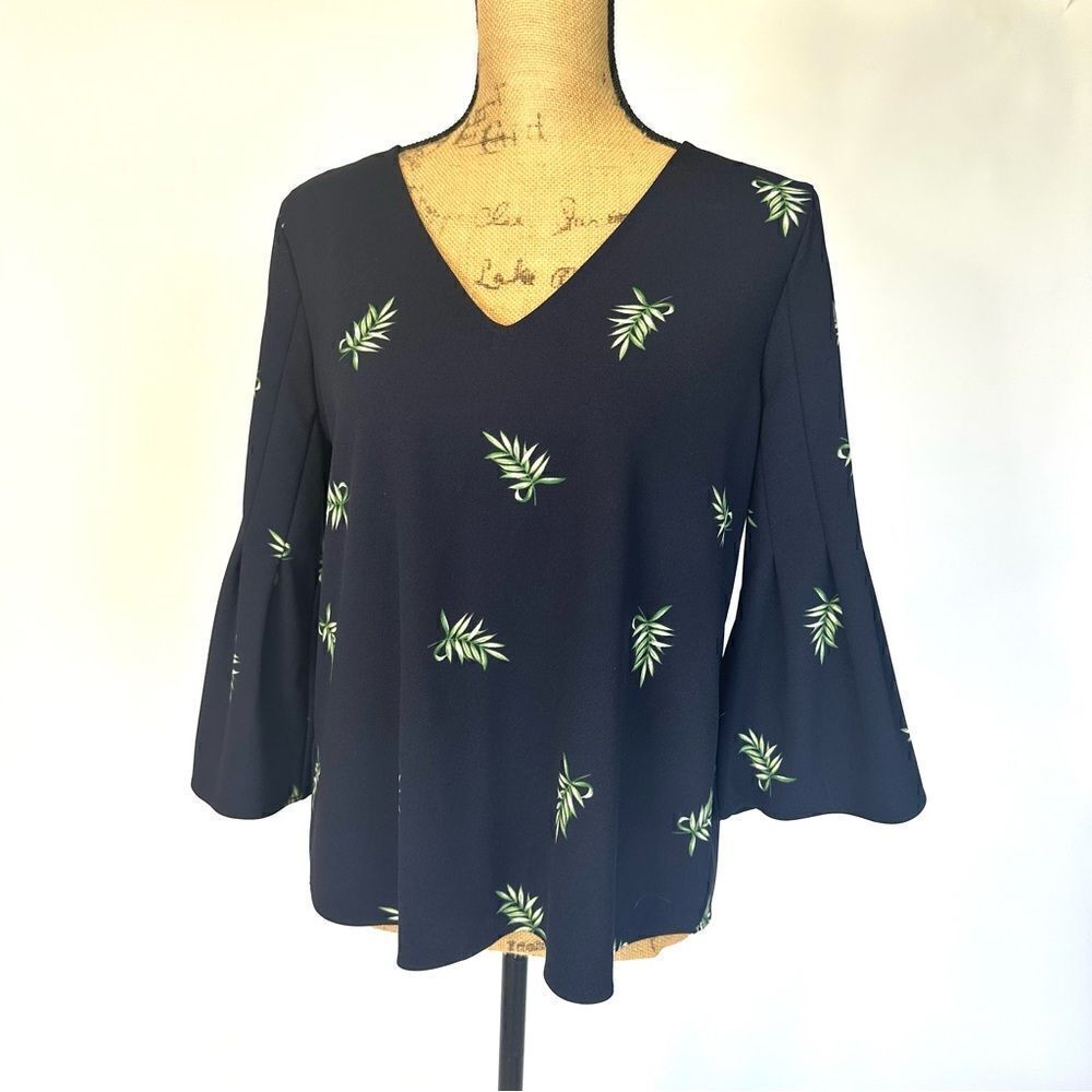 Ann Taylor Navy Palm Leaf Print V Neck 3/4 Fluted Sleeve Knit Top